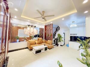 BÁN NGAY NHÀ ĐỒNG CỔ - PHỐ THỤY KHUÊ- TÂY HỒ - 30M RA MẶT PHỐ- 2 THOÁNG- RỘNG 40M- 8.6 TỶ