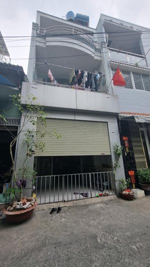 bán nhà huoqng lộ 2 trệt lầu cách chợ bốn xã 20 bước chân|dt:4x12m|hẻm xe hơi|2pn,2wc|chỉ 5,6 tỷ