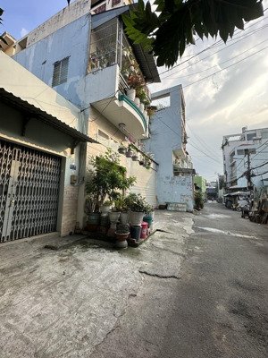 nhà đẹp hẻm 8m cách mt quang trung 20m diện tích: 4m x 17m công nhận 68.9m kết cấ