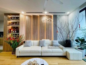 chính chủ bán căn hộ 96m2, 3pn, cửa đn, ban công đb, full đồ, cc bonanza 23 duy tân. giá 7.9 tỷ