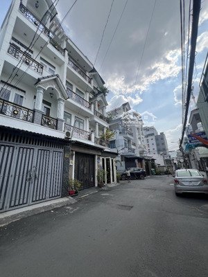 6.3tỷ, nhà cấp 4 tiện xây theo ý, ngang 4m, hẻm xe hơi sát mặt tiền quang trung