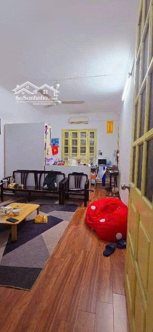 bán nhà tập thể phố tam trinh nhà đẹp nguyên bản sổ đỏ to oto đỗ chân cầu thang 80m tầng 4