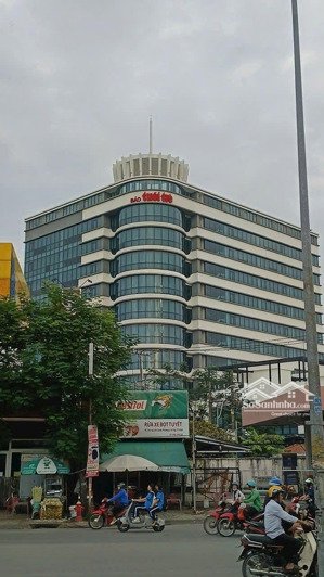 hẻm thông xe 16 chỗ ngay toà nhà nhà báo tuổi trẻ.