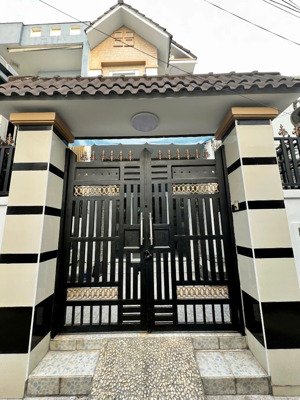 nhà đúc 2 tầng - 67m2 hoàn công đủ nơ hậu nhẹ - chỉ hơn 5 tỷ đồng