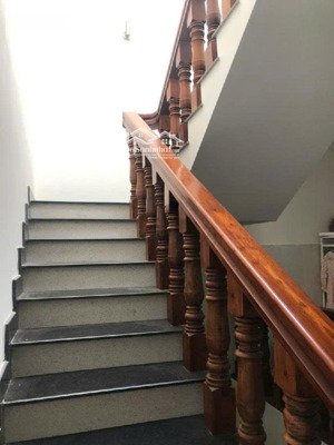 nhà hẻm 6 m thông, 140 m2, 11,4 tỷ. lâm văn bền quận 7. dòng tiền 25 tr