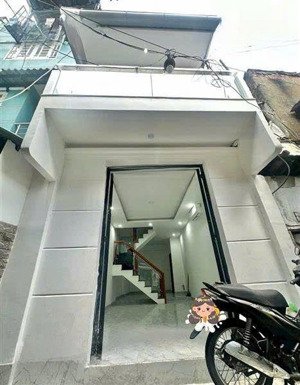 bán nhà siêu phẩm q4-3 tầng bến vân đồn p2 sát q1-nhà mới 100% chỉ việc xách vali vào ở ngay.4 tỷ 1