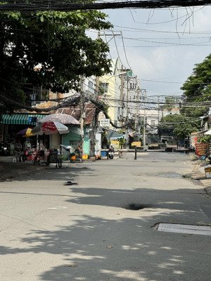 bán gấp căn nhà - 240m2, dòng tiền ổn định, mặt tiền phan huy thực khuôn viên riêng hiếm