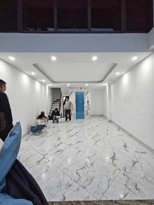 chính chủ gửi bán nhà ngõ thông oto tránh kinh doanh hàng xóm ciputra