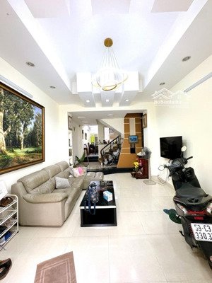 cách mạng tháng 8 - khu vực hiếm hẻm rộng xe hơi đỗ cửa - 68 m2 - 3 tâng - 6 pn - 9.65 tỷ ,