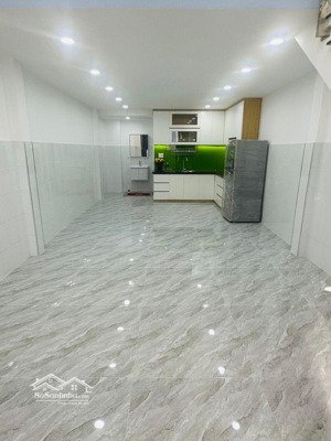 cộng hòa hàng hiếm chốt nhanh lẹ còn kịp, 48m22 tầng 3pn sát bên nhà ga t3 nhà mới keng