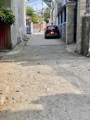 gần phạm văn đồng - đất kèm nhà c4, linh xuân - hẻm xe hơi - ngang 5.5m - chỉ 6.7 tỷ tl