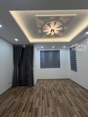 hiếm! nhà đẹp phan đăng lưu, phú nhuận. dt 4,5x8 vuông vức- 4 tầng giá 7,9 tỷ tl