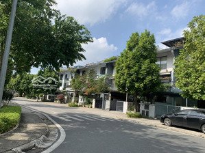 bán biệt thự song lập gamuda. 160m2 đất, vị trí đẹp. giá thoả thuận.