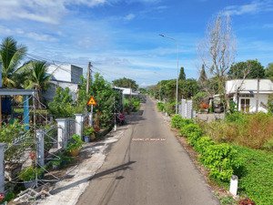 bán 5m mặt tiền đường 27 gần ngã tư số 10, nghĩa thành, châu đức. vị trí cực đẹp