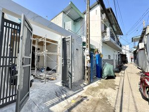 chủ gởi bán nhà cấp 4 p.quang vinh,4,4x18=78m2,ngay trường mầm non hoà bình,2pn,hẻm 4m,sổ riêng