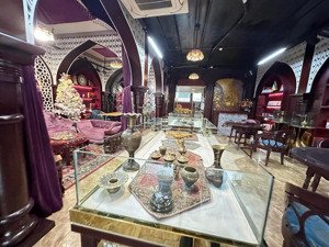 bán toà nhà văn phòng khuất duy tiến, thanh xuân. 9 tầng thang máy, mt rộng 8m. kinh doanh, vỉa hè.