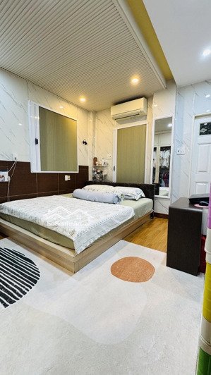 chung cư quận 8 sát q1, 59m2, 2pn 2wc, nhà mới đẹp ở ngay, thang máy, sổ hồng riêng, chỉ 3.2 tỷ