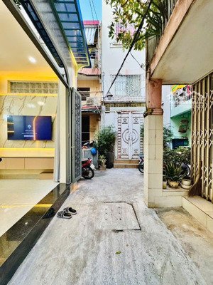 bán nhà ngô tất tố p19 bình thạnh sát quận 1 chỉ 4,58 tỷ