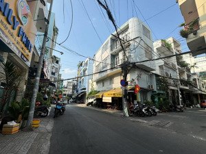 siêu vị trí! hxh 6 m khu đường hoa dt: 4.5x12, 50m2, p2, pn. hầm 4 tầng,giảm mạnh 4 tỷ chỉ 16,4 tỷ!