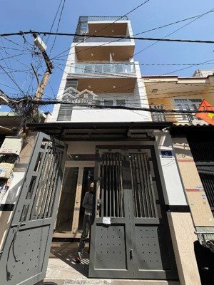 nhà đẹp 4 tâng gò xoài, vào ở liền, đường 8m thông, giáp tân phú, chỉ 6.16 tỷ thương lượng