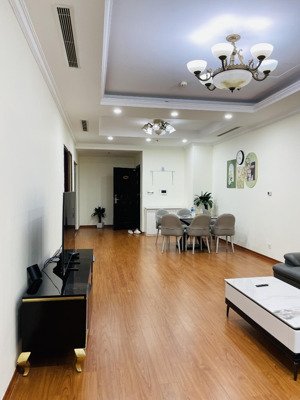 cho thuê cc royal city, 18 triệu, 109m2, 2pn, 2wc, nội thất đầy đủ tại nguyễn trãi, thanh xuân, hn