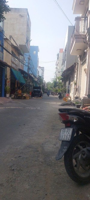 hẻn 8m thông khu phân lô bàn cờ võ văn vân ngay cầu tân tạo dt:4x14 trệt 2 lầu st nhà đẹp vô ở liền