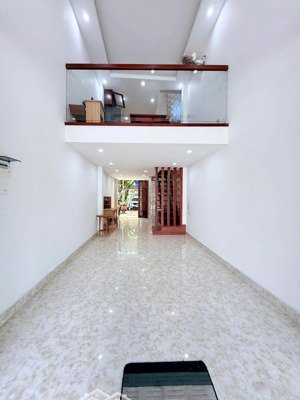 tôi chính chủ cần bán nhà 5 tầng mặt tiền huỳnh ngọc huệ, thanh khê đông, thanh khê