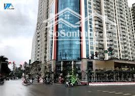 bán khách sạn mặt phố đội cấn ba đình 2300m2 25 tầng mặt tiền 55m 1561 tỷ 5sao thuê 150tỷ/năm lhcc