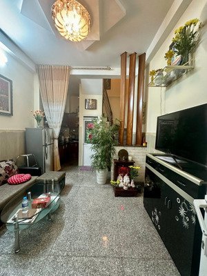 bán nhà trung tâm quận 1 - góc 2 mặt tiền hẻm - 4 tầng - giá giảm mạnh