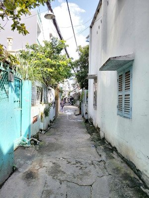 nhà hẻm ba gác gần chợ bà chiểu tiện xây mới dt khủng 57 m2 giá 6 tỷ 5