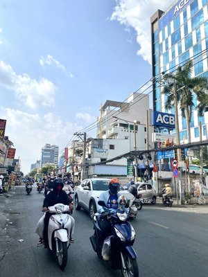 bán nhà quận 3 khuvip cách mạng tháng tám 62m2, ngang lớn 4.2m gần ngã ba tô hiến thành - 11.2 tỷ