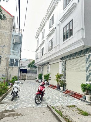 chủ gửi bán nhà 3 tầng tại trang quan an hải 
63m² 3tầng oto đỗ cửa