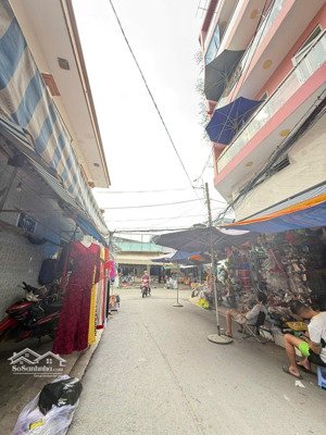 ( quận 7) bán nhà phố lô góc 2 mặt tiền kinh doanh - ngay chợ tân mỹ- có thang máy - chỉ 22 tỷ