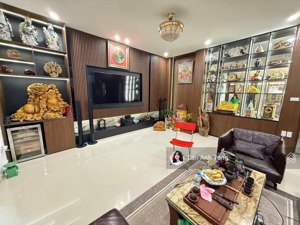 bán nhà 4 tầng dịch vọng cầu giấy - dt 100m - ngõ đẹp yên tĩnh - không gian rộng.