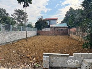 xây nhà trọ chung cư mini đẹp quá
200m full thổ cư thôn phú hữu-tân xã khuân thửa đẹp mặt tiền