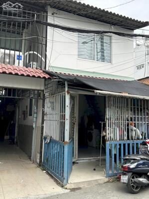 Cho thuê nhà nguyên căn Đường 40, P.Linh Đông – trệt + lầu,full nội thất, 6tr/t