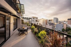 toà căn hộ 10 tầng: diện tích 180m, mới 100%. đường an thượng 28. view công viên. doanh thu 450tr