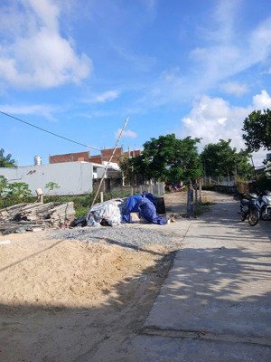 bán lô đất tặng nhà c4 kiệt lưu quang vũ sát khái tây 2 và khu trường đại học ngũ hành sơn, đà nẵng
