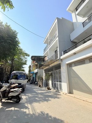 bán gấp nhà 4 tầng 70m2 trâu quỳ - gia lâm - oto tránh kinh doanh chỉ nhỉnh 9 tỷ