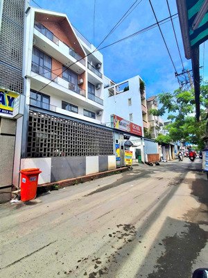 bán chdv ngang 7,6x23m mt đường số ra lâm văn bền dòng tiền hàng tháng quận 7 giá 27,5tỷ