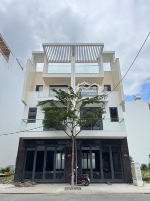 nhà phố cao cấp vcn phước long 2 giá trị ở thực và đầu tư