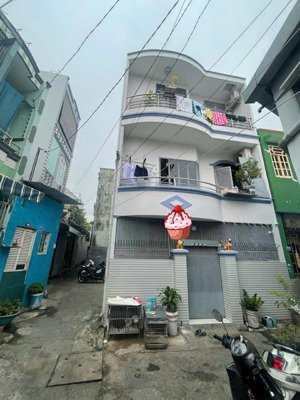 bán nhà bình đông p15 q8. sổ hồng riêng diện tích 6x12. công nhận 71,2m2. 1 trệt 2 lầu. 3 tỷ 900