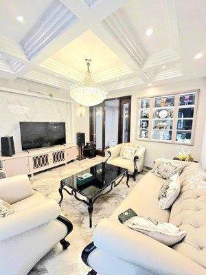 giảm sâu! hào nam, ngõ nông rộng, thông kd, thang máy, sổ cc, nhà đẹp, tặng nội thất, 46mx5t