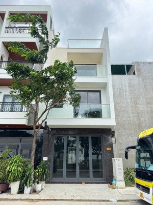 bán nhà xây sẵn vcn phước long 2 sản phẩm hiếm trong khu đô thị