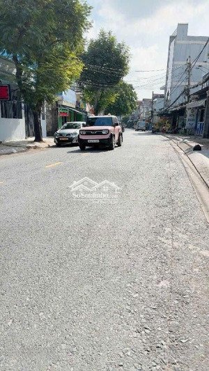 mt nguyễn thị xinh gần ủy ban q12 cũ 8x39m, đường nhựa 16m chỉ hơn 13tỷ giá tốt kv trung tâm q12