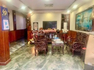 hàng cực kì hiếm lê văn tách, ngay cầu vượt sóng thần mtkd 3 tầng 120m2 ngang 5m