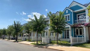 căn nhà phố giá rẻ nhất novaworld phan thiết chỉ 2.7 tỷ full hết, chủ nhà kẹt tiền nên cắt lỗ sâu