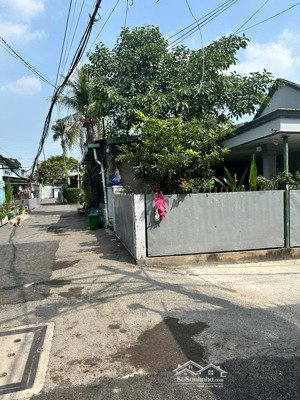 bán nhà cấp 4 101m2 góc hai mt đường hẻm quốc lộ 13 hiệp bình phước giá 7.98 tỷ