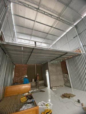 kho hàng 100m2, nhà xưởng tại đặng thùy trâm, 15tr/tháng. liên hệ: mr việt