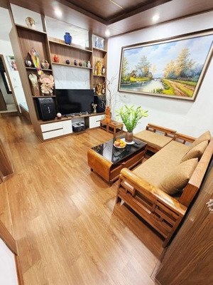 tập thể phương mai- đống đa-duplex-căn góc-4pn-2wc